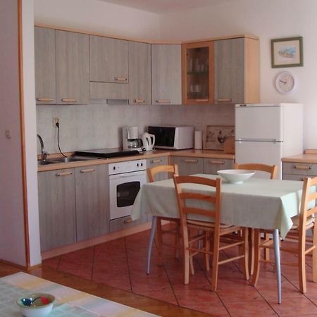 Apartment Branko With Free Parking Icici Ngoại thất bức ảnh