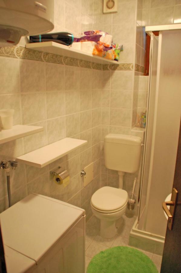 Apartment Branko With Free Parking Icici Ngoại thất bức ảnh