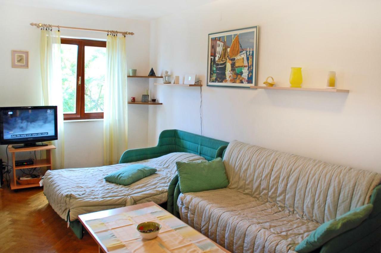 Apartment Branko With Free Parking Icici Ngoại thất bức ảnh
